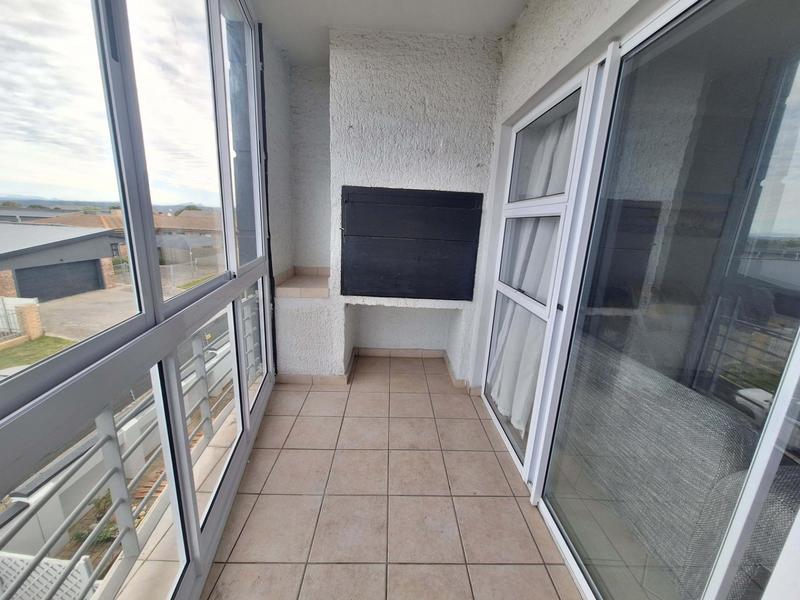 2 Bedroom Property for Sale in Reebok Western Cape